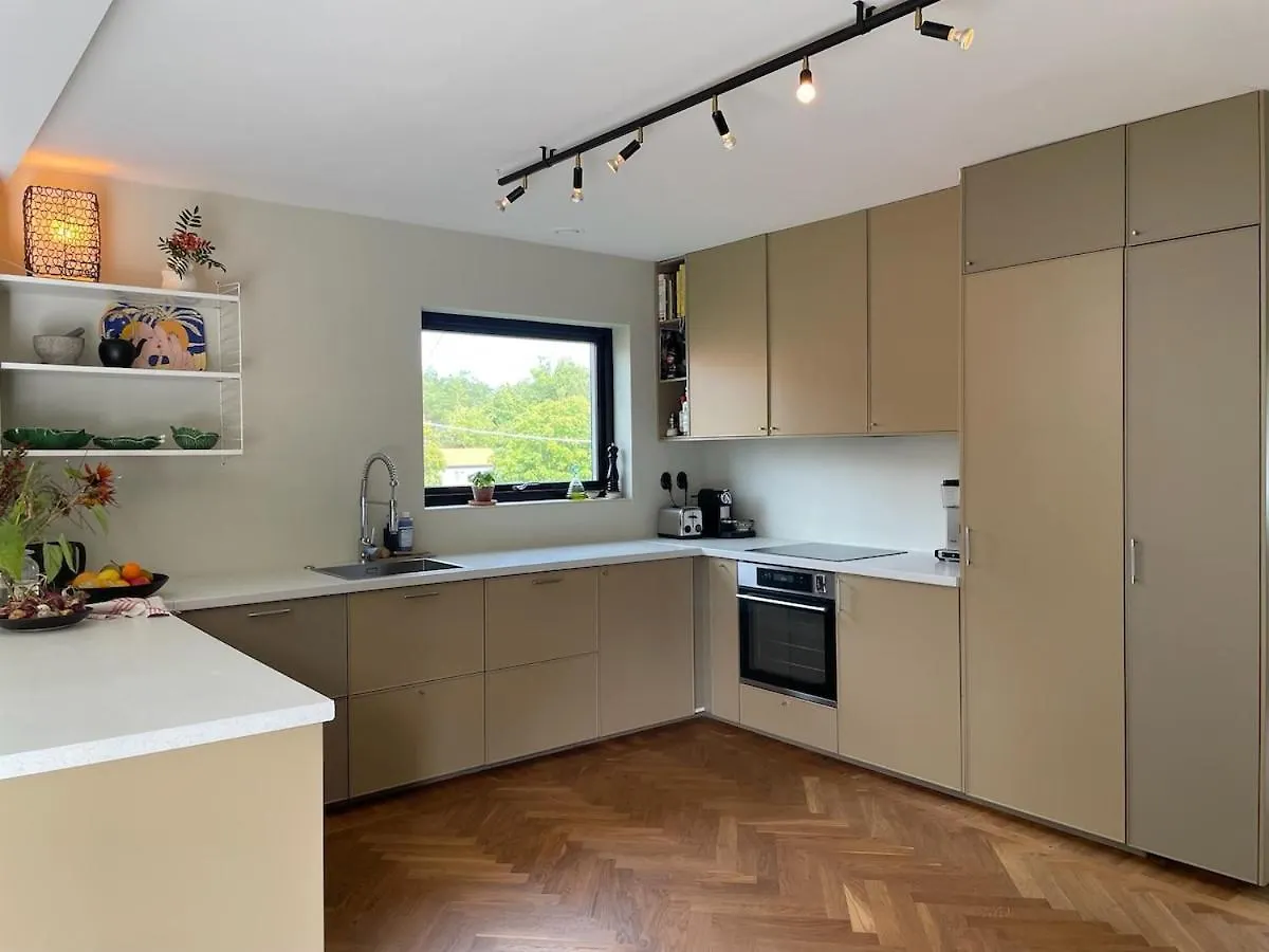 Modern Villa Near City With 4 Bedrooms 斯德哥尔摩